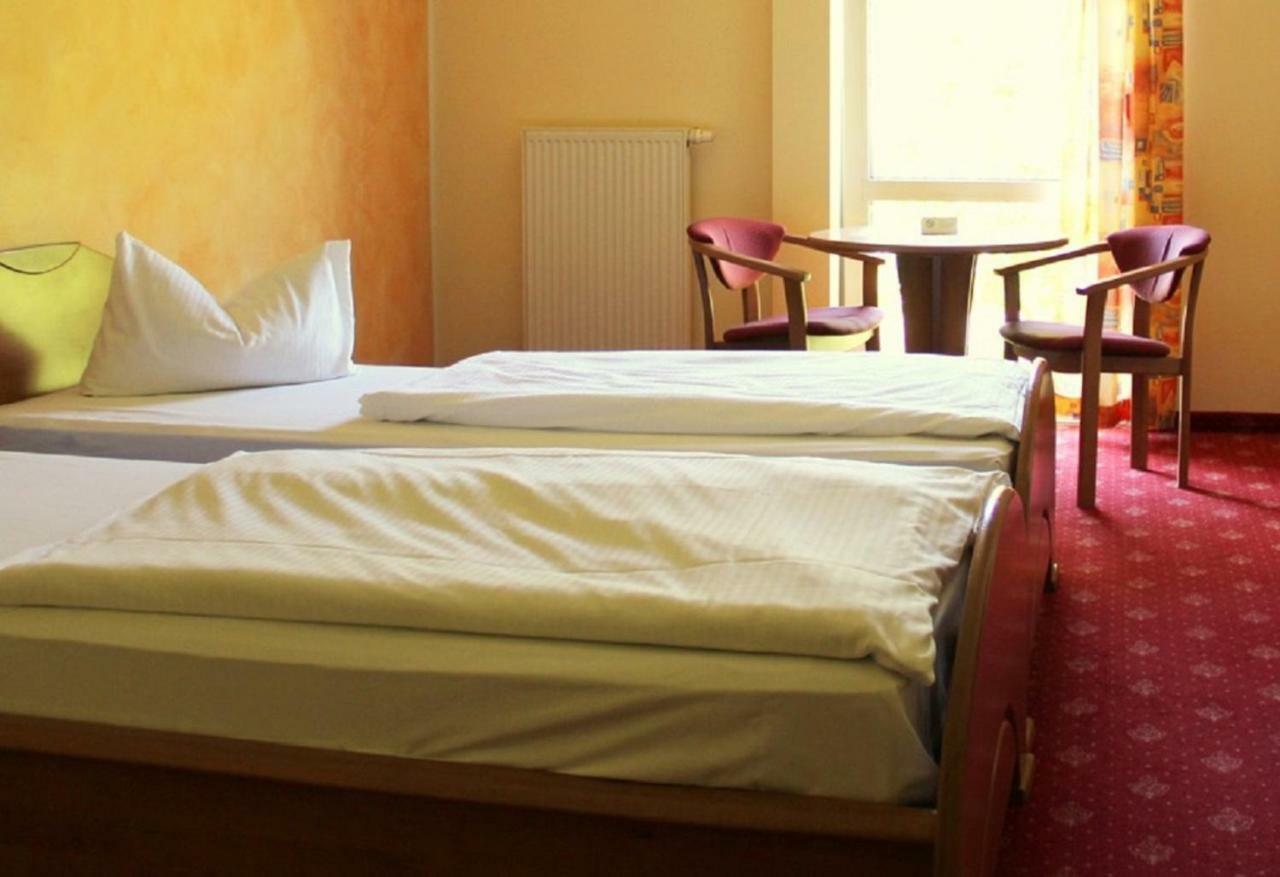 Soibelmanns Hotel Ruegen ザムテンス エクステリア 写真